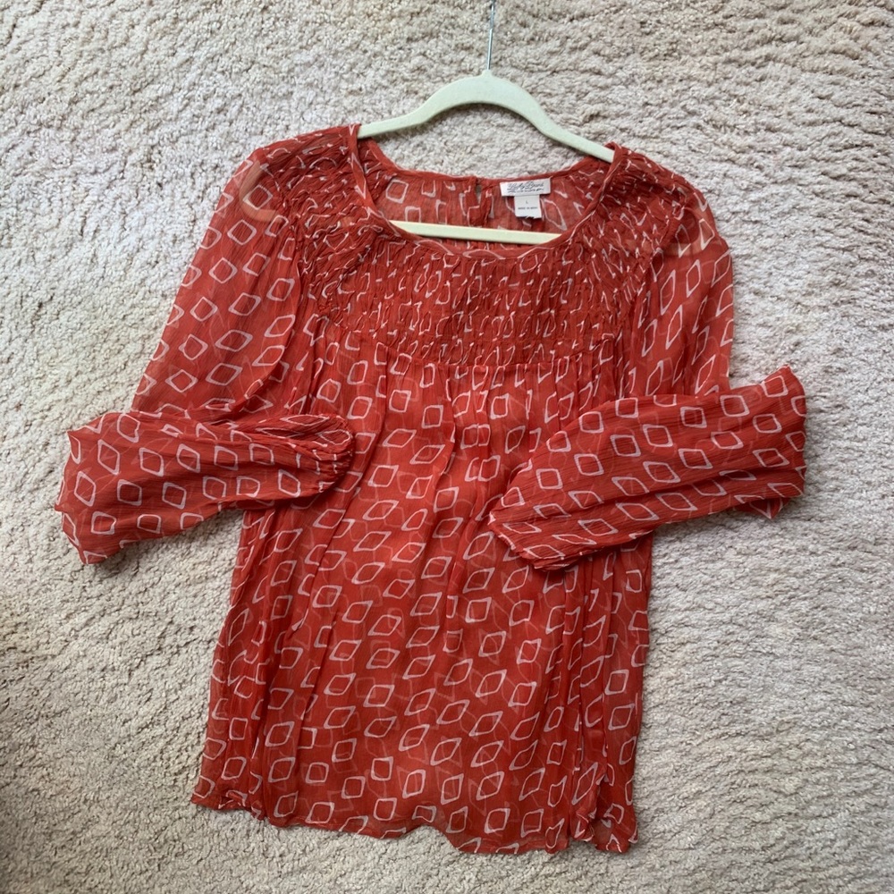 SHEER CHIFFON ORNAGE ABSTRACT PRINT LS TOP